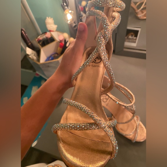 Daisy Fuentes Heels - Picture 15 of 16